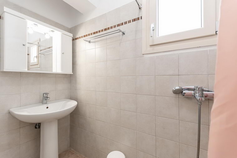 Ground floor apartment for 4